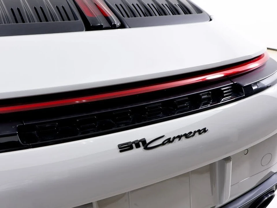 2026 Porsche 992 Carrera - Image 12 of 31