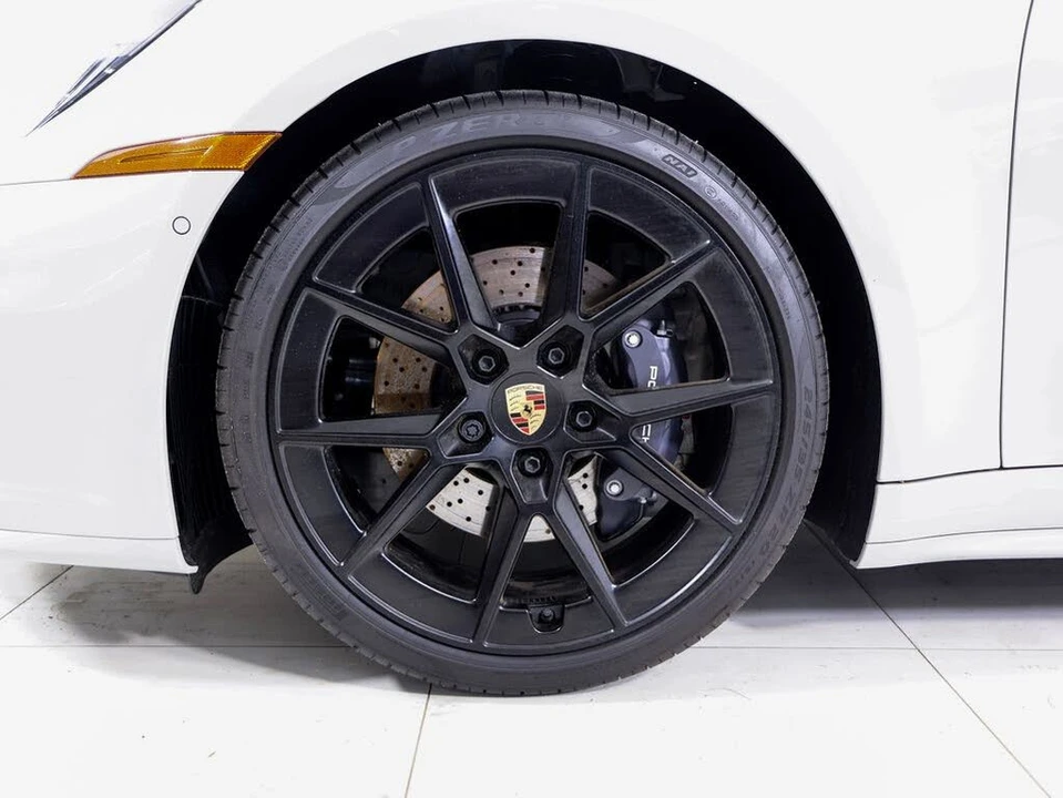 2026 Porsche 992 Carrera - Image 27 of 31