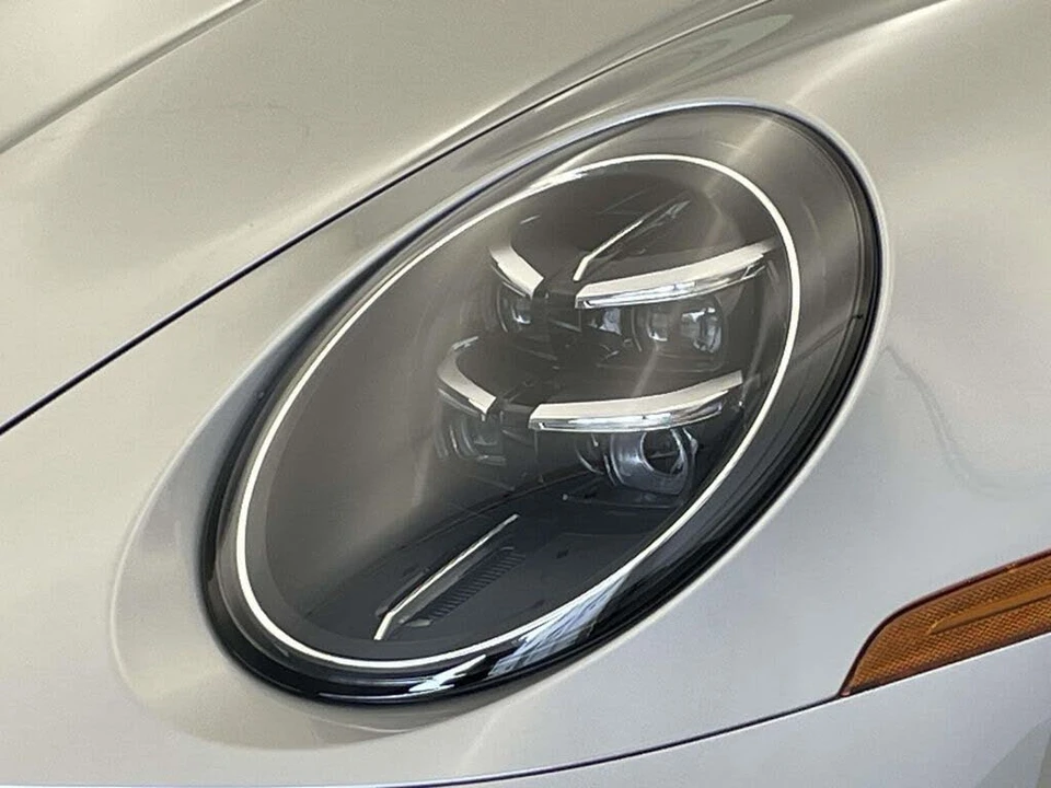 2026 Porsche 992 Carrera - Image 15 of 31