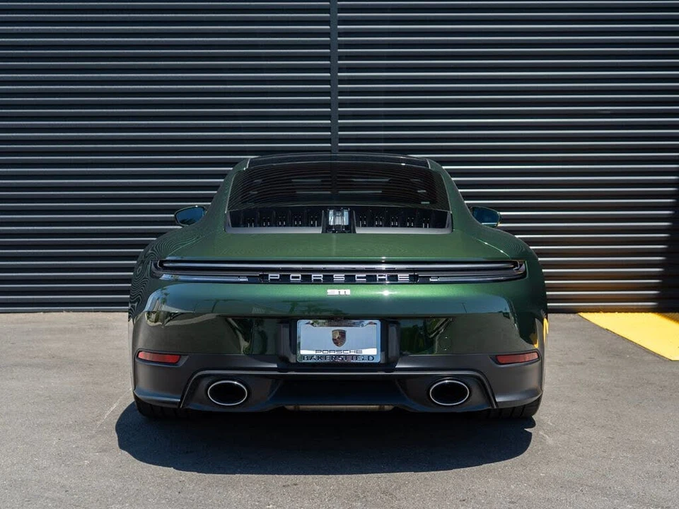 2026 Porsche 992 Carrera - Image 10 of 31