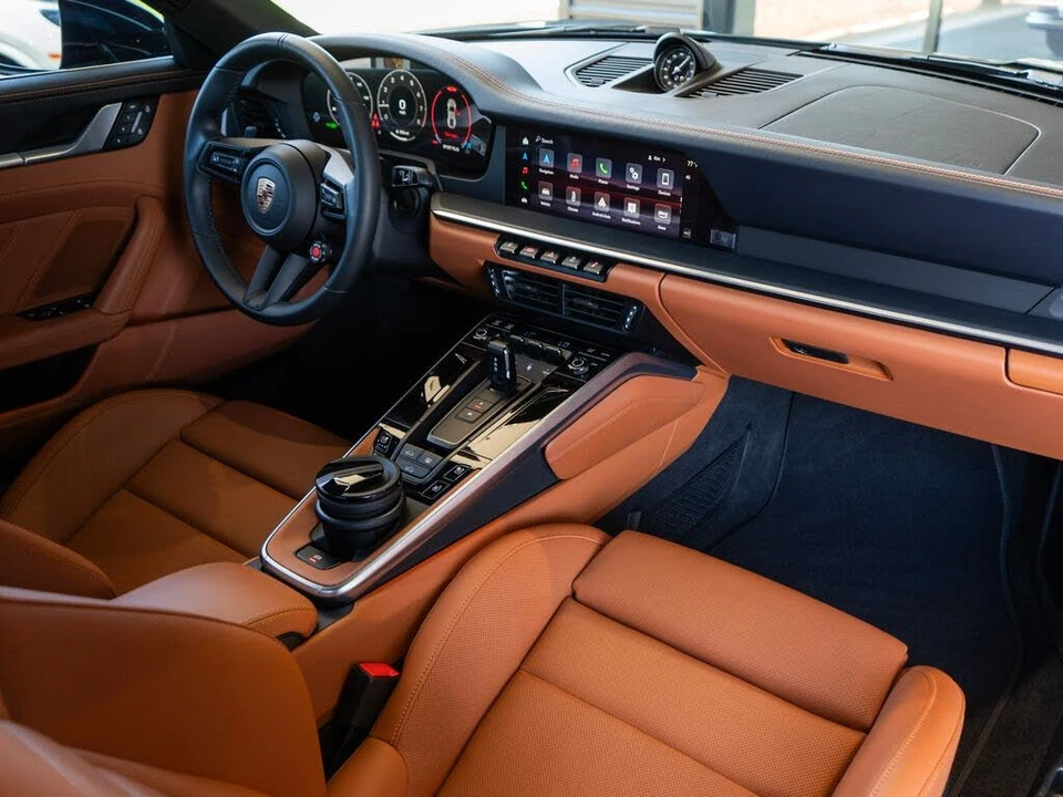 2026 Porsche 992 Carrera - Image 11 of 31