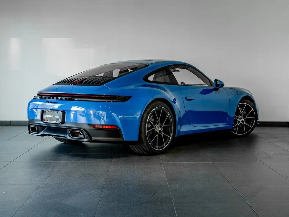 2026 Porsche 992 Carrera - Image 7 of 31