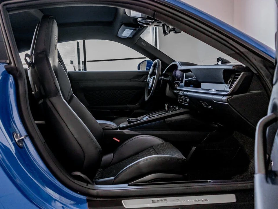 2026 Porsche 992 Carrera - Image 28 of 31