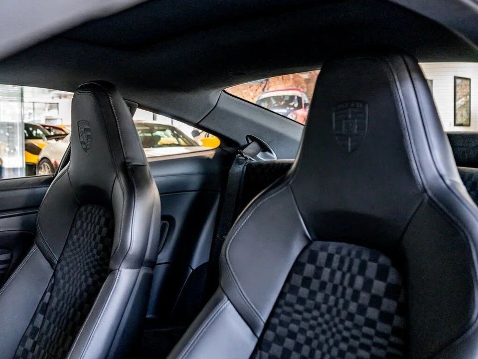 2026 Porsche 992 Carrera - Image 19 of 31