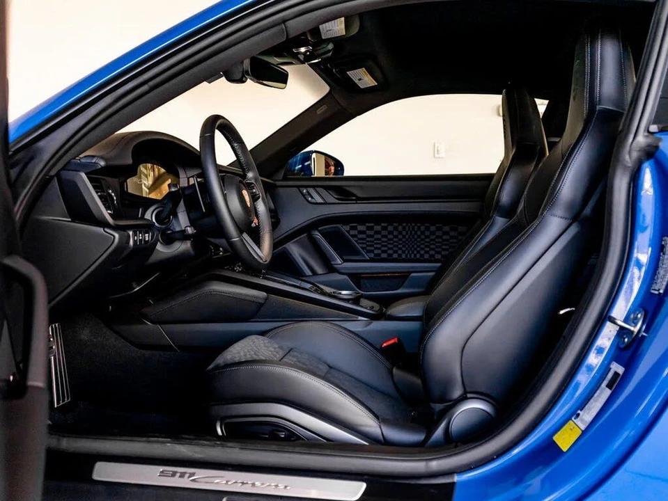 2026 Porsche 992 Carrera - Image 5 of 31