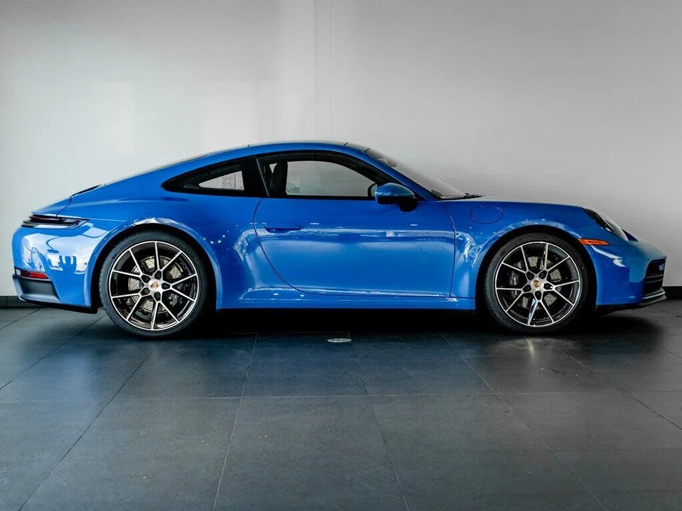 2026 Porsche 992 Carrera - Image 8 of 31