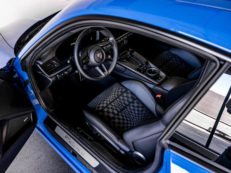 2026 Porsche 992 Carrera - Image 4 of 31