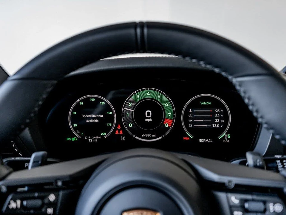 2026 Porsche 992 Carrera - Image 17 of 31
