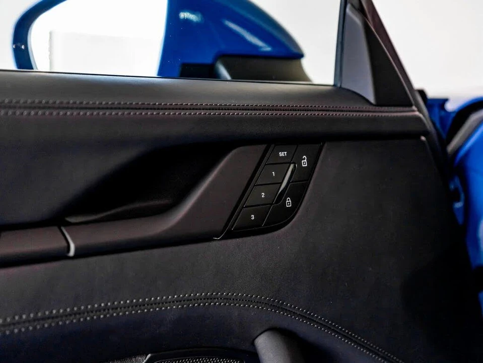 2026 Porsche 992 Carrera - Image 13 of 31