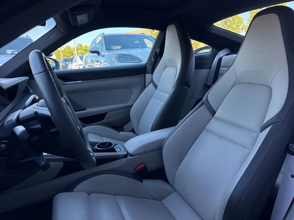 2026 Porsche 992 Carrera - Image 6 of 29