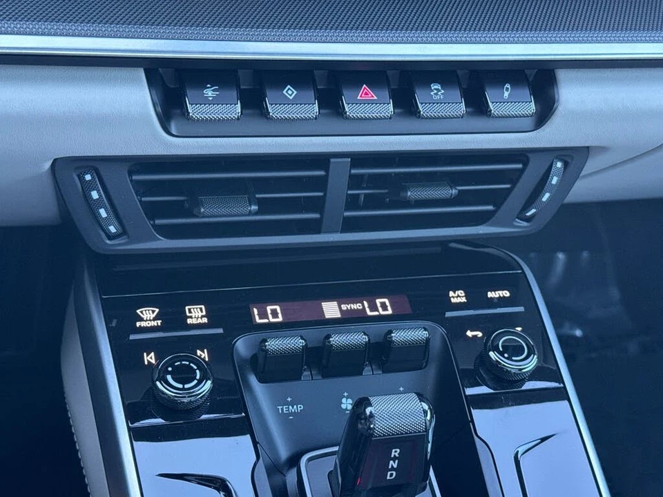 2026 Porsche 992 Carrera - Image 21 of 29