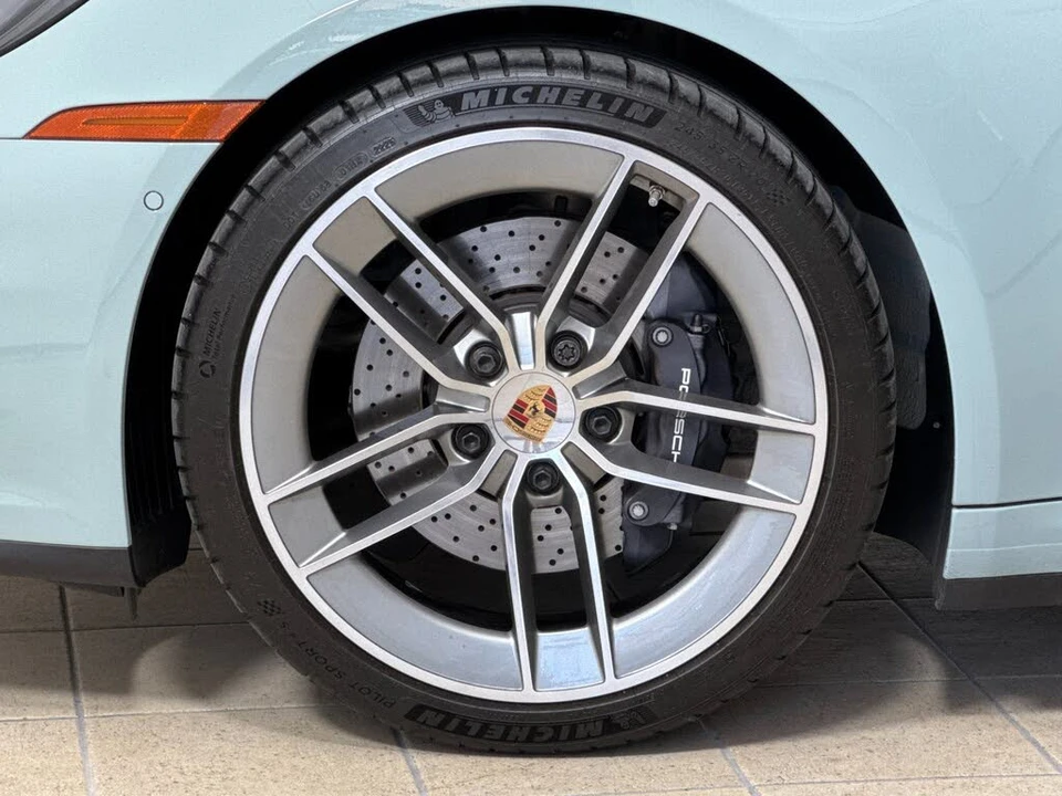 2026 Porsche 992 Carrera - Image 27 of 29