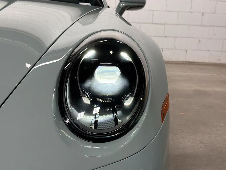 2026 Porsche 992 Carrera - Image 10 of 31