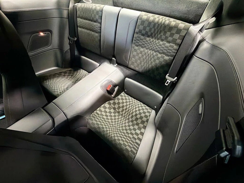 2026 Porsche 992 Carrera - Image 19 of 31