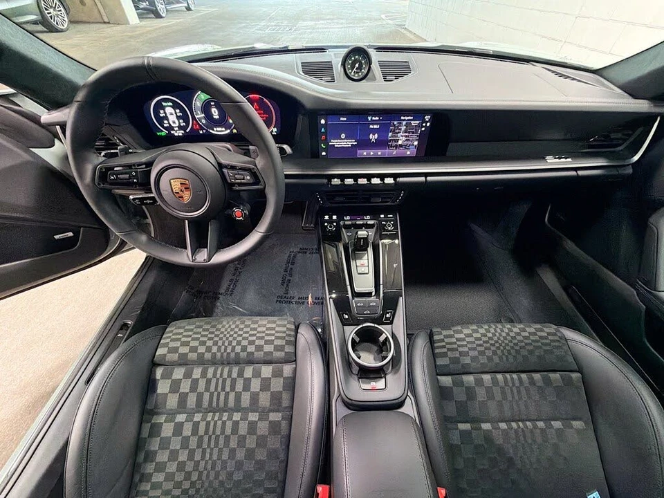 2026 Porsche 992 Carrera - Image 15 of 31