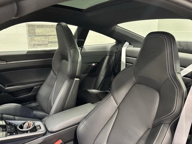 2026 Porsche 992 Carrera - Image 5 of 31