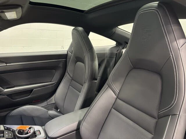 2026 Porsche 992 Carrera - Image 5 of 31
