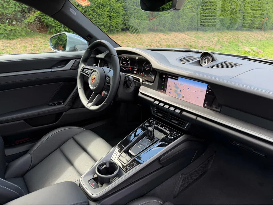 2026 Porsche 992 Carrera - Image 20 of 31