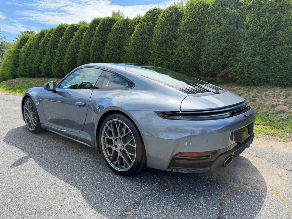 2026 Porsche 992 Carrera - Image 3 of 31