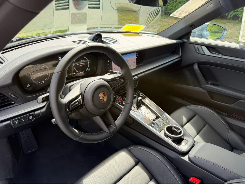 2026 Porsche 992 Carrera - Image 4 of 31