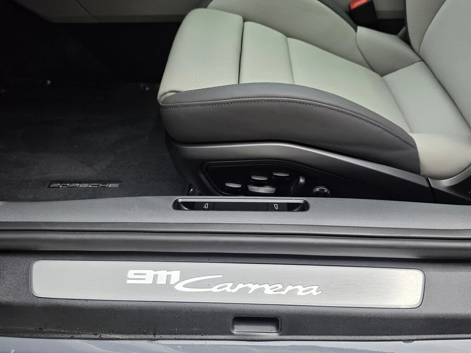 2026 Porsche 992 Carrera - Image 16 of 30