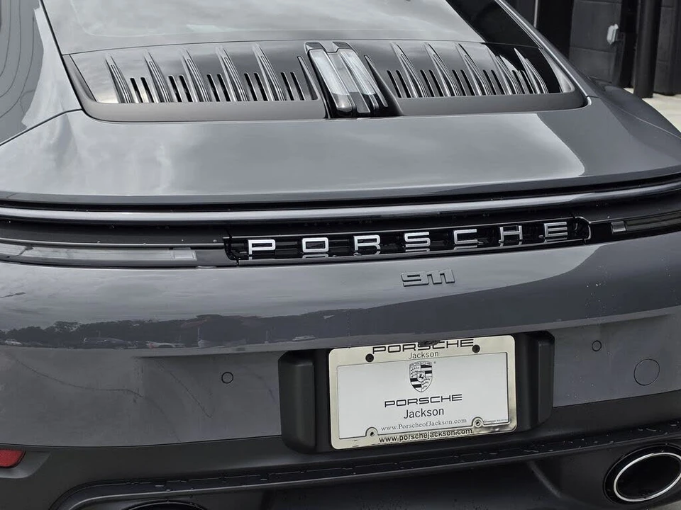 2026 Porsche 992 Carrera - Image 11 of 30