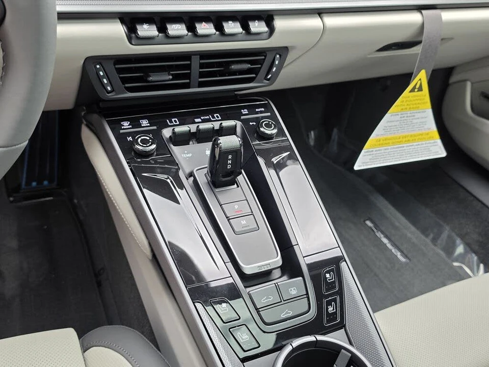 2026 Porsche 992 Carrera - Image 24 of 30
