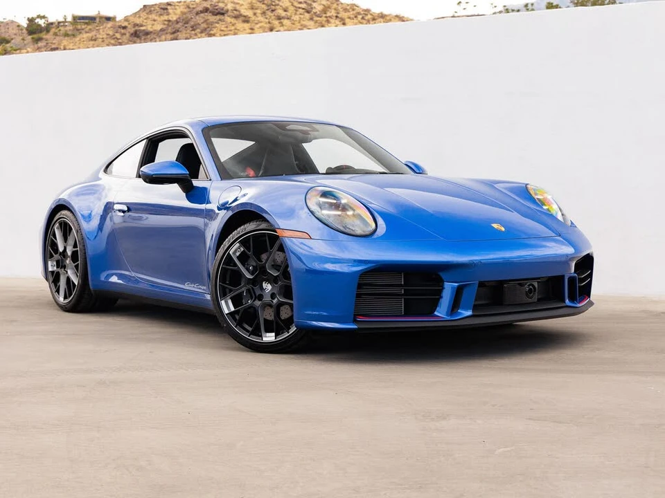2026 Porsche 992 Carrera - Image 9 of 31