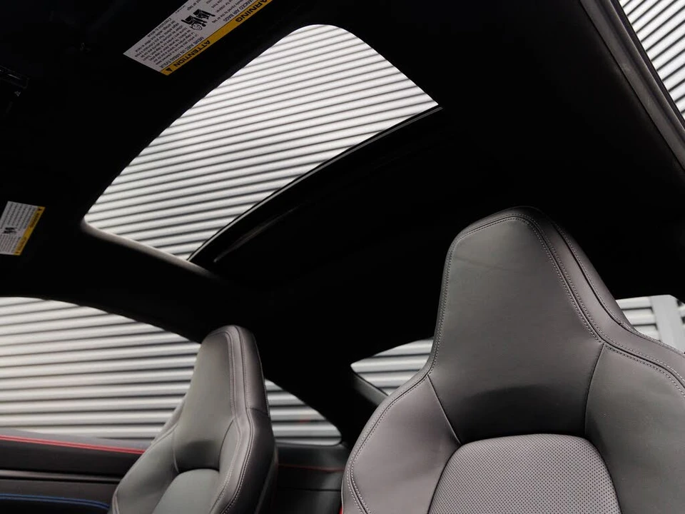 2026 Porsche 992 Carrera - Image 15 of 31