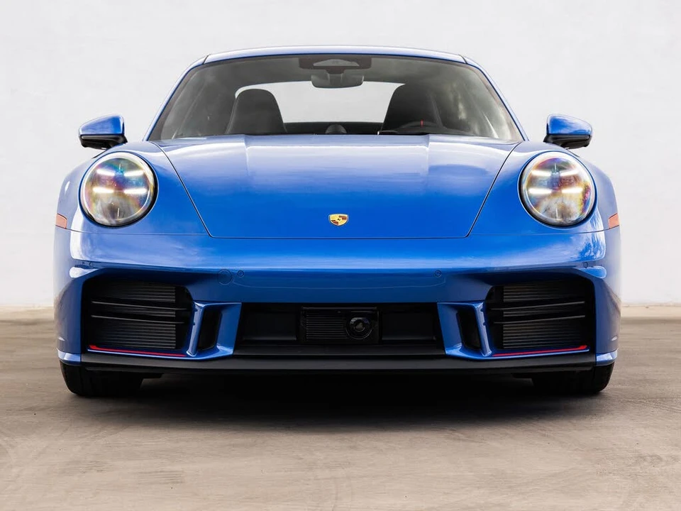 2026 Porsche 992 Carrera - Image 10 of 31
