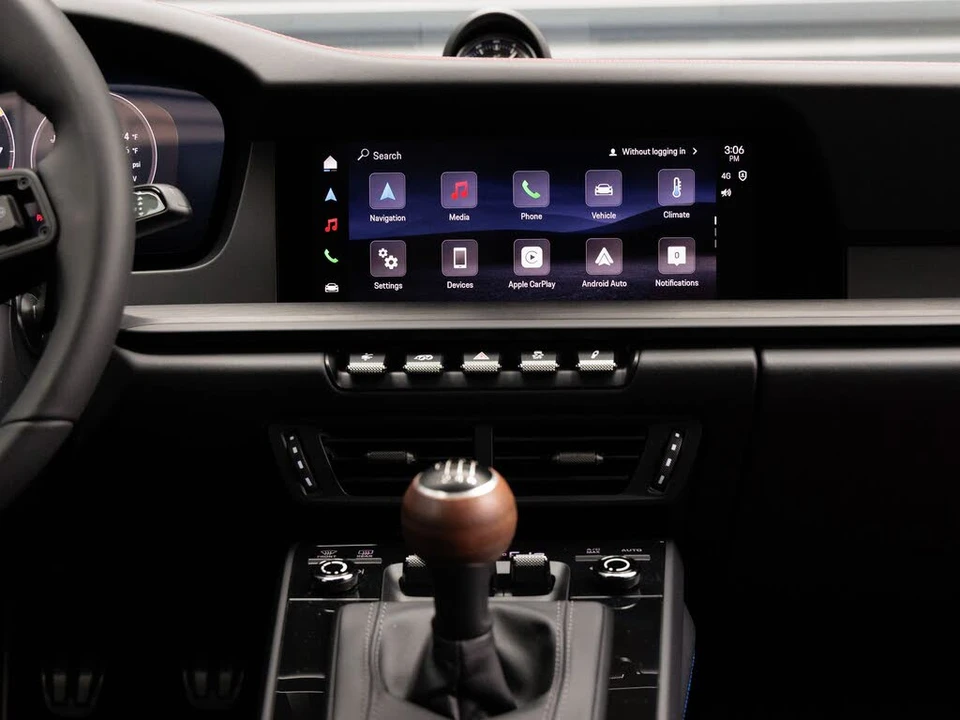 2026 Porsche 992 Carrera - Image 23 of 31