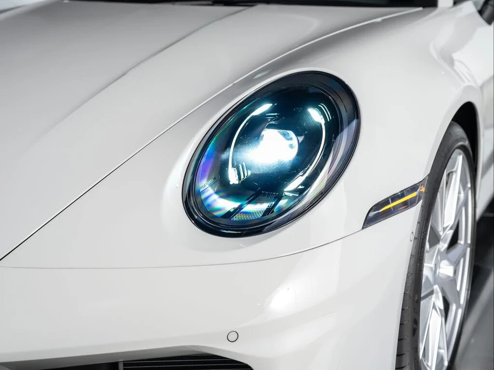 2026 Porsche 992 Carrera - Image 12 of 31