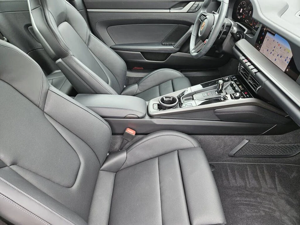 2026 Porsche 992 Carrera - Image 15 of 31