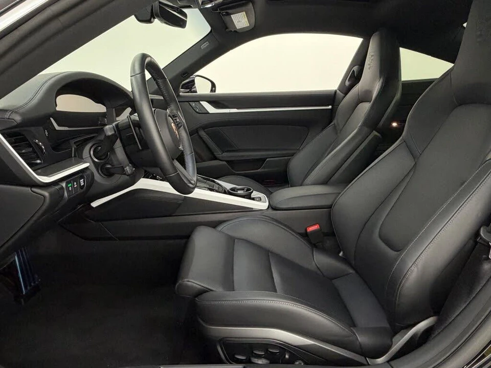 2026 Porsche 992 Carrera - Image 27 of 31