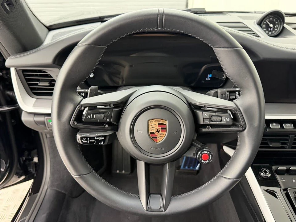 2026 Porsche 992 Carrera - Image 11 of 31