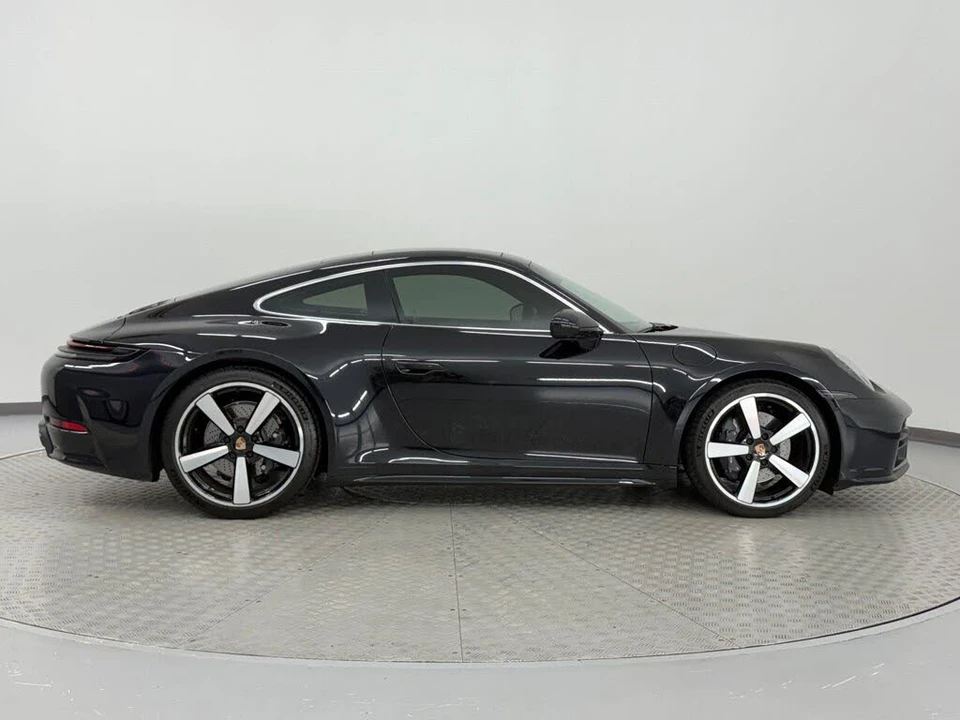 2026 Porsche 992 Carrera - Image 8 of 31