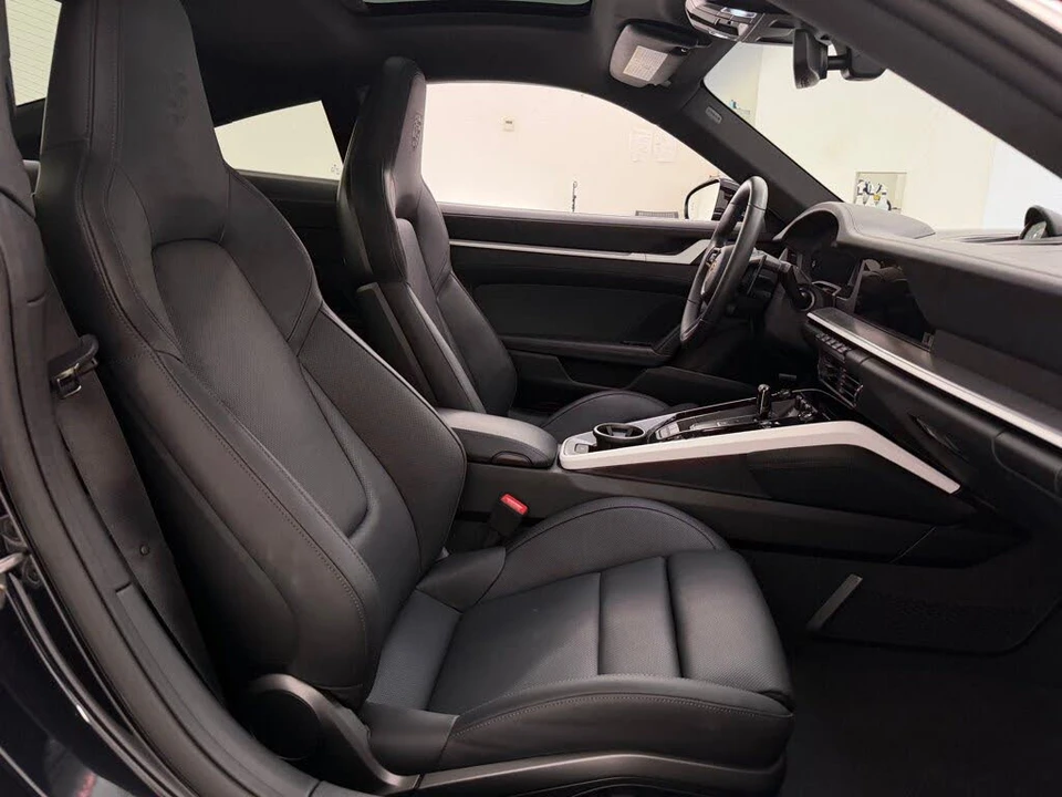 2026 Porsche 992 Carrera - Image 24 of 31
