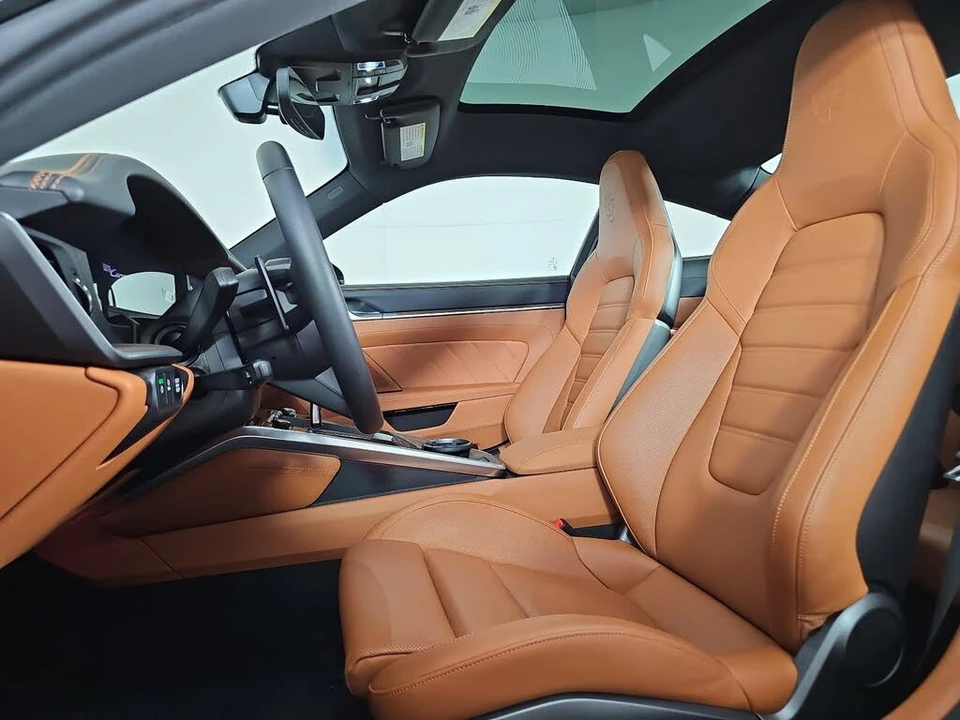 2026 Porsche 992 Carrera - Image 13 of 30