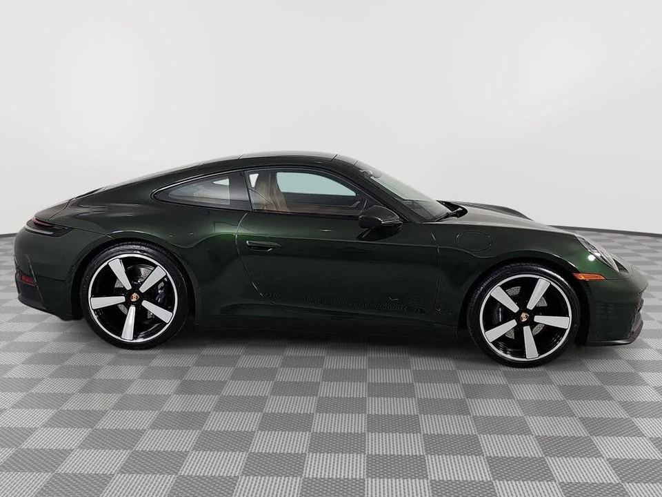 2026 Porsche 992 Carrera - Image 9 of 30
