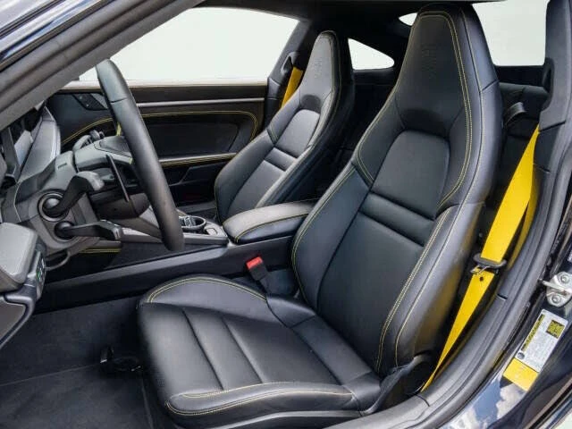 2026 Porsche 992 Carrera - Image 28 of 31