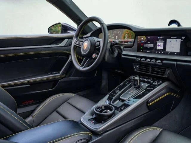 2026 Porsche 992 Carrera - Image 22 of 31
