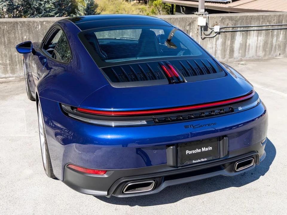 2026 Porsche 992 Carrera - Image 22 of 31
