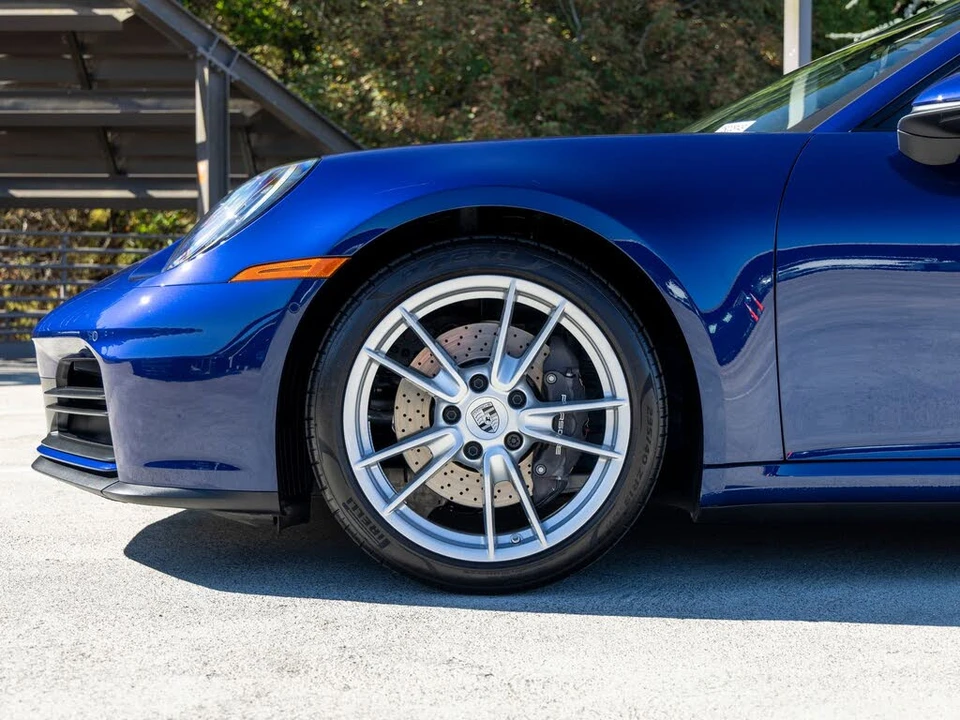 2026 Porsche 992 Carrera - Image 13 of 31