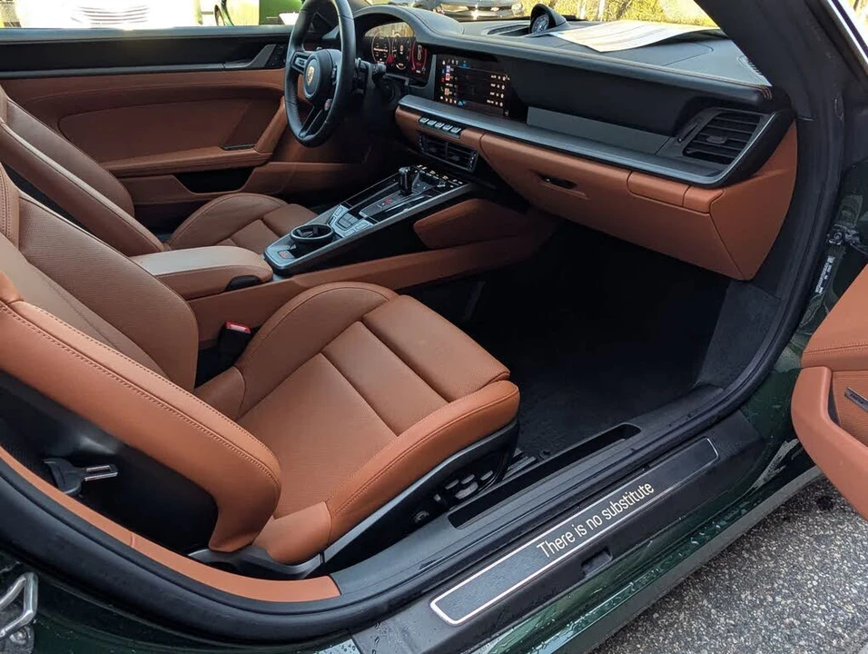 2026 Porsche 992 Carrera - Image 17 of 31