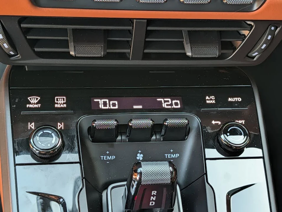 2026 Porsche 992 Carrera - Image 15 of 31