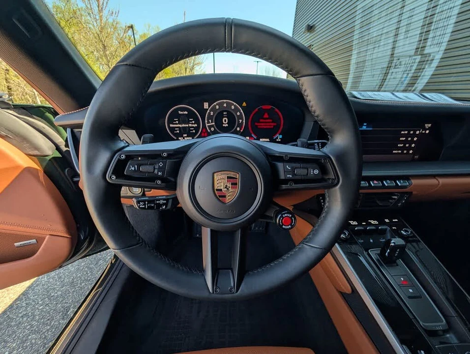 2026 Porsche 992 Carrera - Image 10 of 31