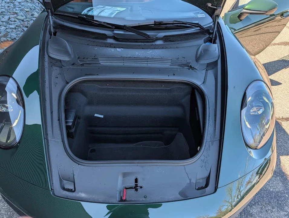 2026 Porsche 992 Carrera - Image 23 of 31