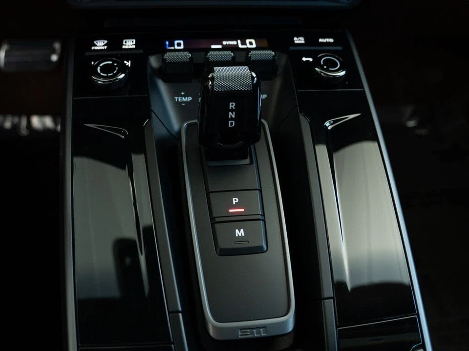 2026 Porsche 992 Carrera - Image 17 of 28