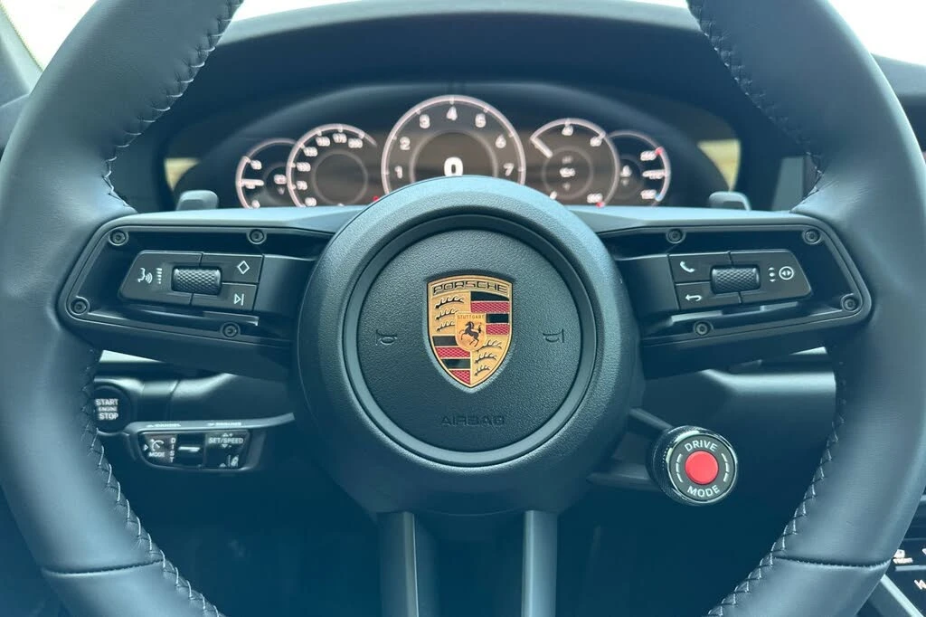 2026 Porsche 992 Carrera - Image 23 of 28