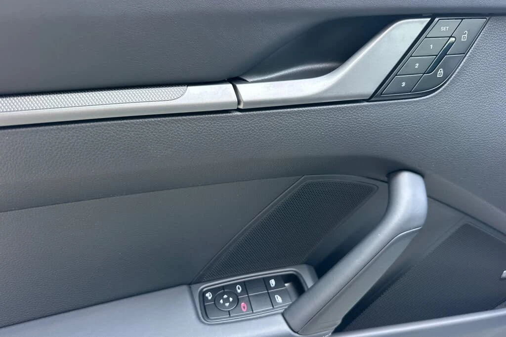 2026 Porsche 992 Carrera - Image 12 of 28